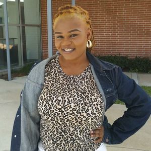 Meet your Posher, Omobolanle